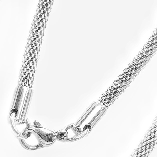 feshionn-iobi-feshionniobi.com/products/24-inch-wide-hollow-mesh-stainless-steel-chain-1