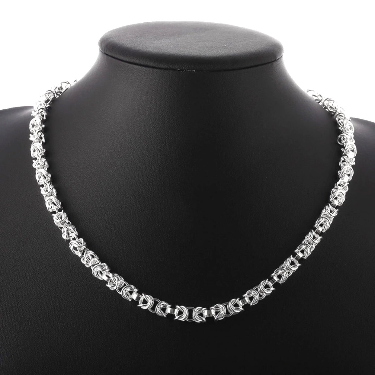 Knotted Links Silver Toggle Necklace For Woman