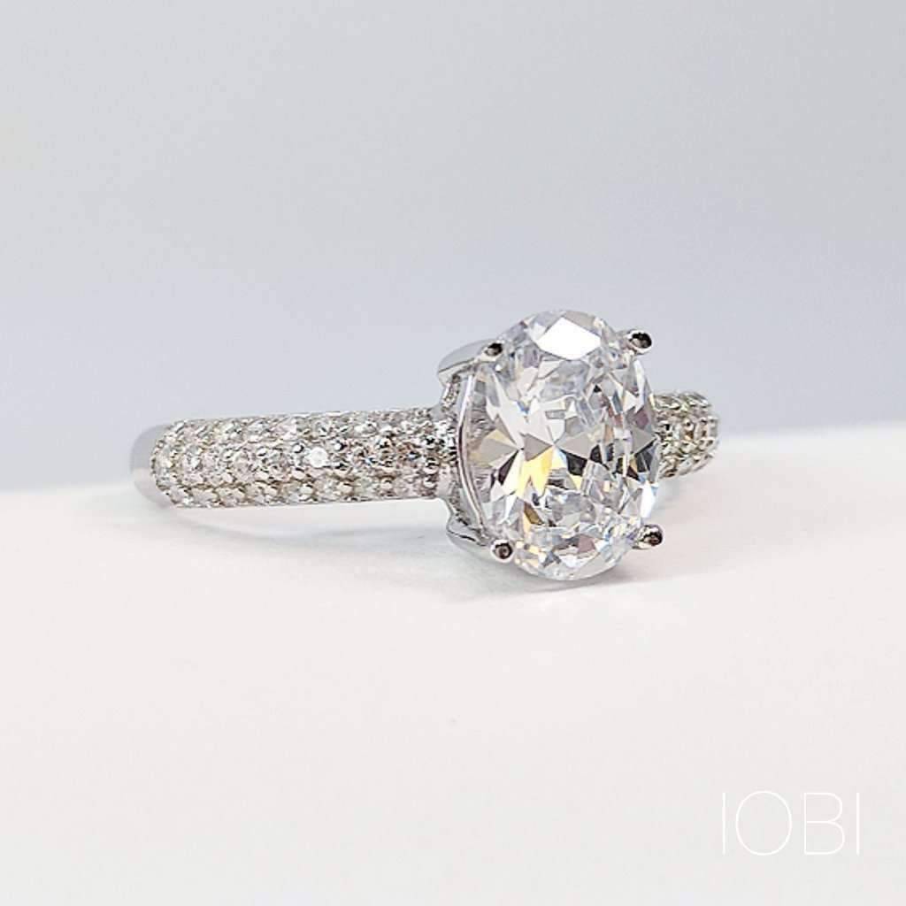 Ophelia 2CT Oval Cut OB Simulated Diamond Sterling Silver Platinum Plated Ring for Woman Bridal Engagement Wedding