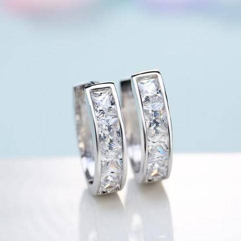 Princess Cut IOBI Crystals Oval Hoop Earrings